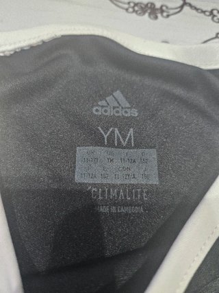 Camiseta Adidas Climalite Negra y Blanca T.11/12