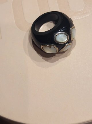 Anillo Tous resina y nácar abombado