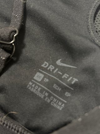 Top Deportivo Nike Negro XS