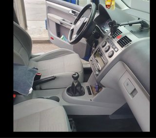 VOLKSWAGEN TOURAN 2.0 TDI 140cv
