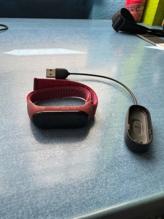 Xiaomi Mi Band 4 - Pulsera Inteligente Negra y Roj