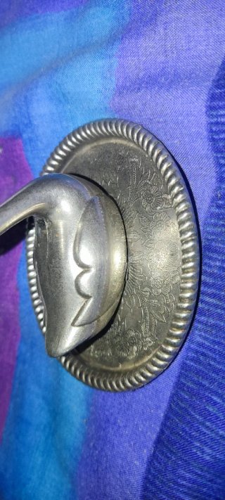 Porta anillo cisne plateado