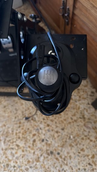 Volante Logitech G29 con Pedales y Soporte