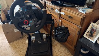 Volante Logitech G29 con Pedales y Soporte