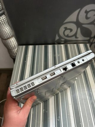 Portátil Olidata 557S sin cargador