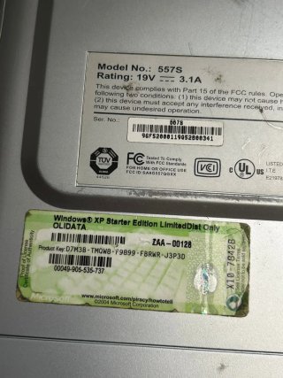 Portátil Olidata 557S sin cargador