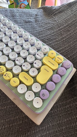 Teclado e Mouse Logitech Pop Colors