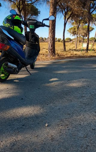Yamaha Jog R antigua personalizada