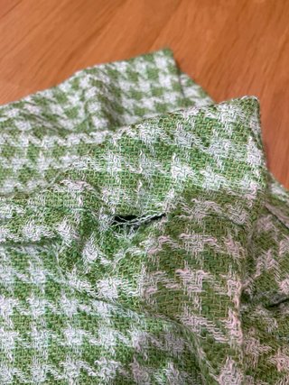 Calções Verdes e Brancos Descosidos
