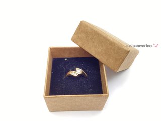 anillo oro 18k con piedra con diamante