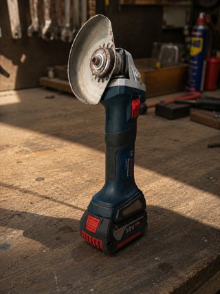 Radial Bosch 18V Batería