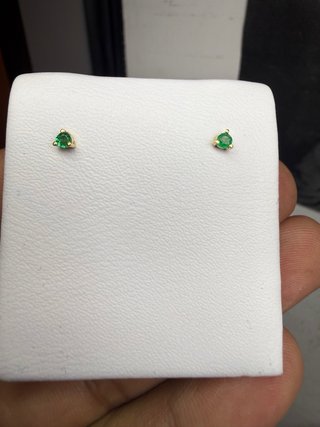 Pendientes Oro Amarillo con Esmeralda Natural
