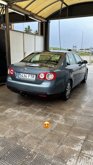 Volkswagen Jetta mk5 1.9 105cv