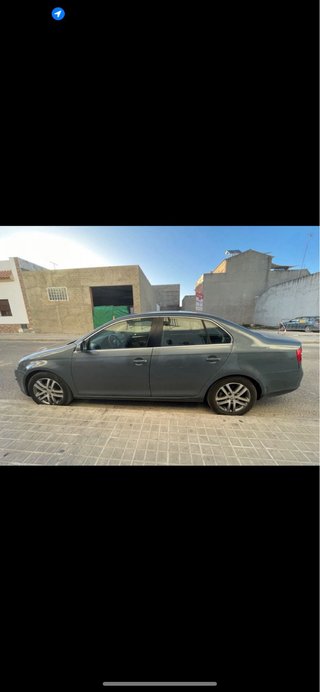 Volkswagen Jetta mk5 1.9 105cv
