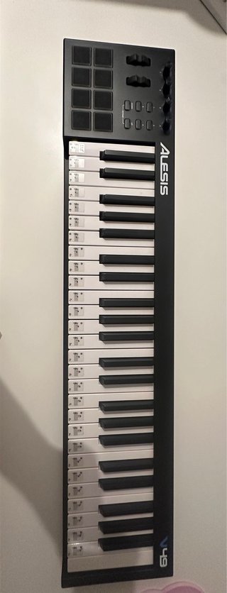 Teclado MIDI Alesis V49