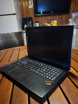 Portátil ASUS Rog Strix