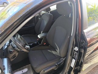Hyundai Kona 1.6 GDI HEV Maxx DCT 104 kW (141 CV)