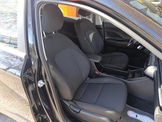Hyundai Kona 1.6 GDI HEV Maxx DCT 104 kW (141 CV)