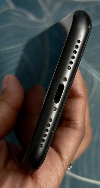 iPhone 11 64 GB Negro – Muy buen estado