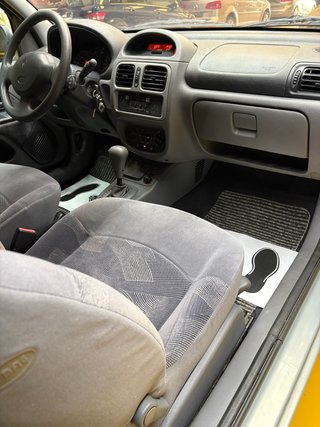 Renault Clio 1.4 16V 2001 /AUTOMATICO