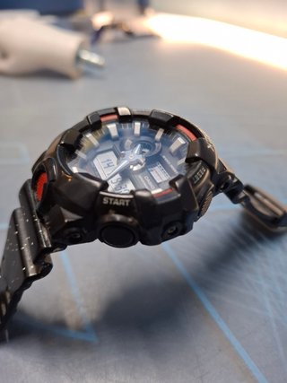 Reloj Casio G-Shock GA-700-1A
