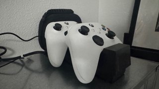 Xbox Series S 500GB + 2 Mandos + Volante +Cargador