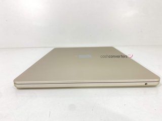 portatil apple apple macbook air m4 10-core 4.4 13 (10gpu) (2025) (a3240)