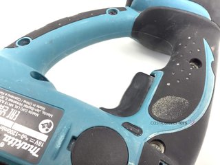 taladro a bateria makita dhr202