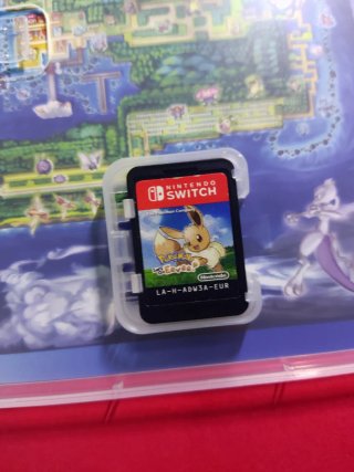 Pokemon Let's Go Eevee Nintendo Switch #A2637