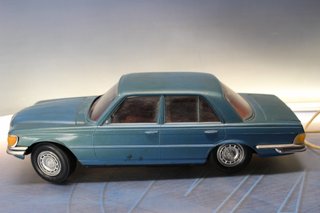 Juguete antiguo: Mercedes 450 SE, Rico.