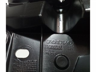 GUIA PARAGOLPES DELANTERA IZQUIERDA 31214960 6541
