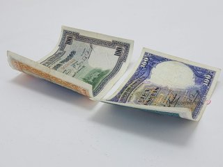 objetos insolitos españa billetes antiguos
