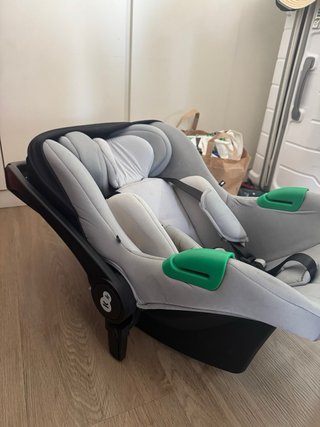 Silla de coche Kinderkraft gris