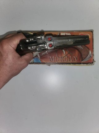Pistola de Juguete Morgan. Funciona con pistones