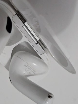Airpods Pro 4