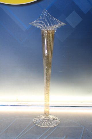 Bellissimo vaso, viola in stile vaso giglio di Murano. Fiore di calla.