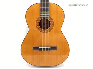 guitarra clasica admira paloma