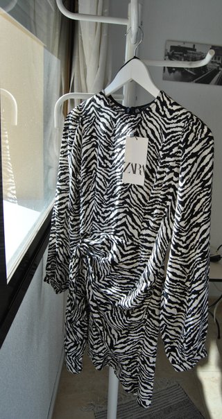 Vestido mini Zara estampado cebra