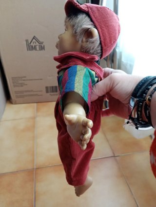 Muñeco vintage niño con peto rojo