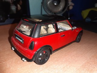 Mini Cooper 1:24 Burago Rojo