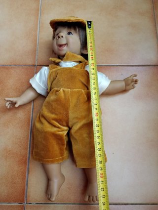 Muñeco vintage de terciopelo