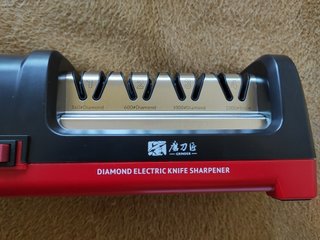 Afilador eléctrico de cuchillos