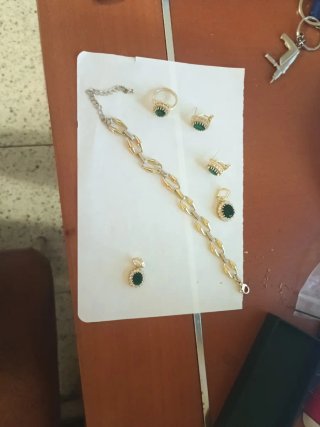 Conjunto de Joyas Oro y Verde