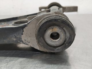 BRAZO SUSPENSION INFERIOR DELANTERO IZQUIERDO VOL