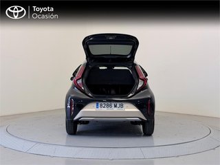 TOYOTA Aygo X 5 Puertas Chic 70 Automático (e-CVT)