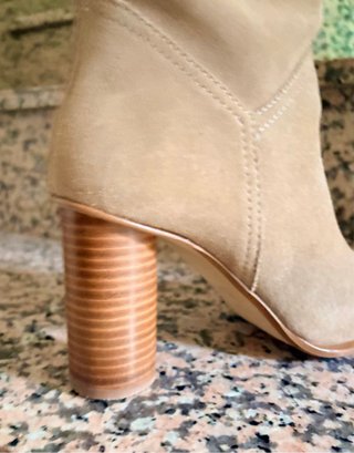 Botas altas piel beige T.39 (un solo uso)