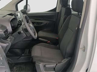 TOYOTA Proace City - MY25 GX COMBI N1 L2 1.5D 75kW 6MT