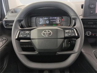 TOYOTA Proace City - MY25 GX COMBI N1 L2 1.5D 75kW 6MT