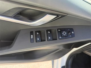 KIA Niro 1.6 GDi PHEV 104kW (141CV) Drive