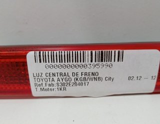 Luz central freno toyota s302e204017 aygo 395990